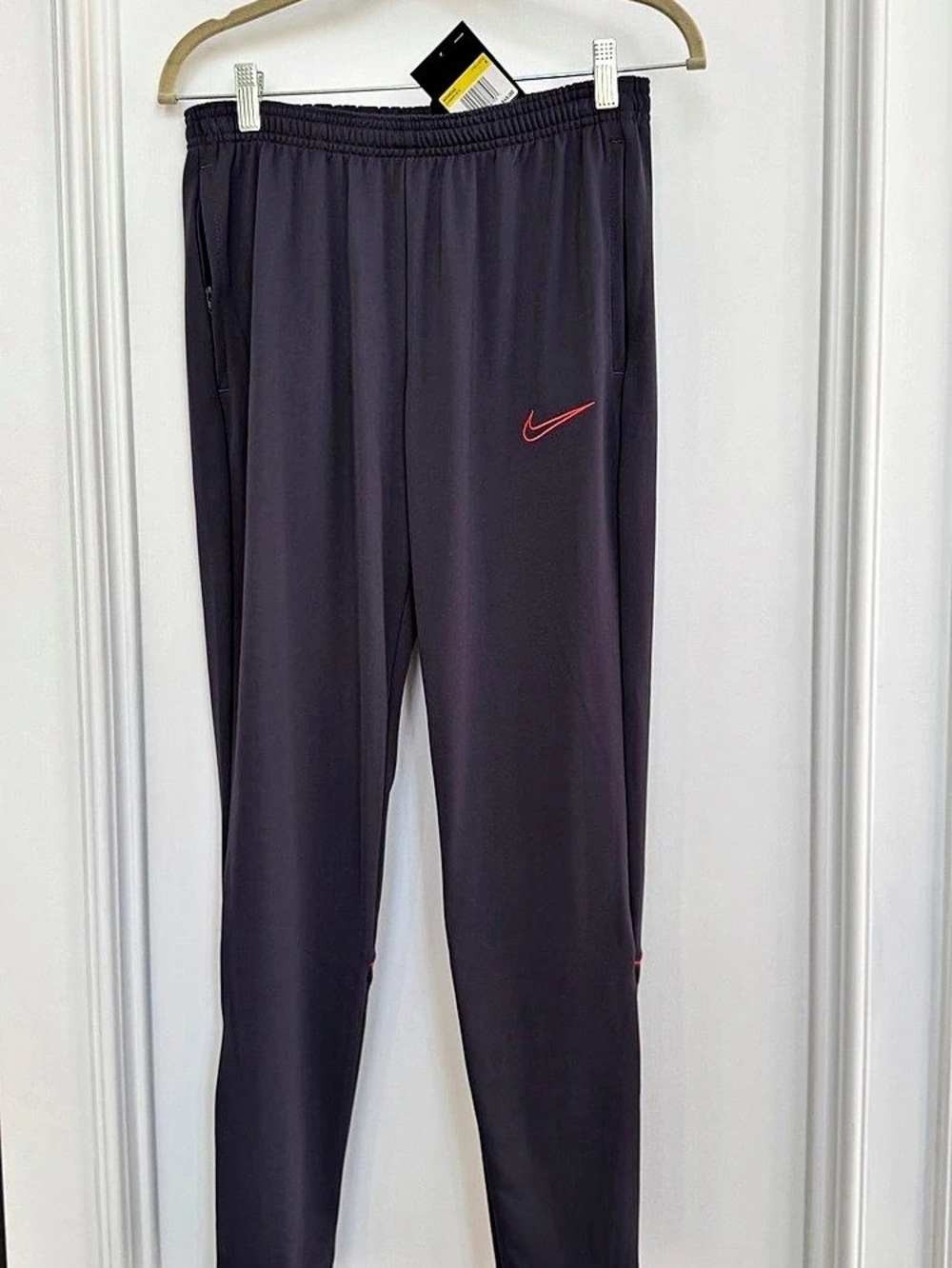 Nike Women’s Dri-FIT Training Pants Small Purple NWT